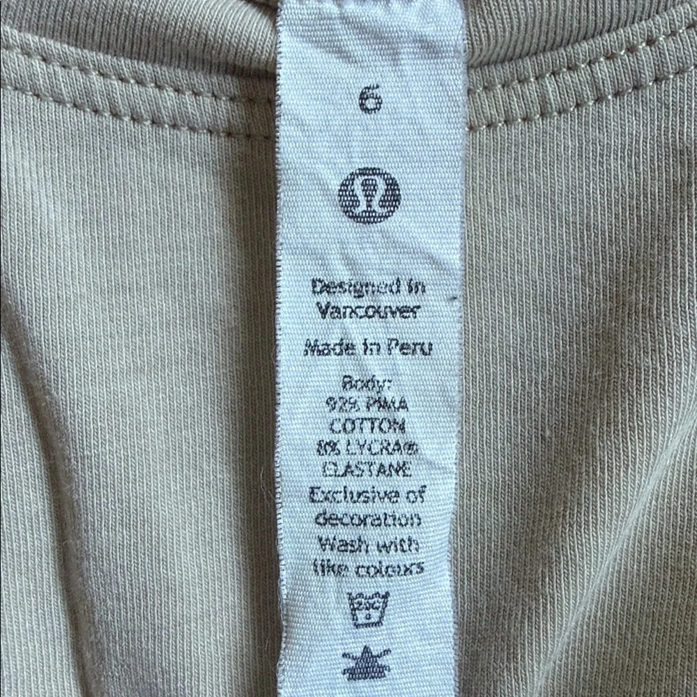 Lululemon Athletica All Yours Organic Burnout
Crop T-Shirt Size 6 - Picture 6 of 7